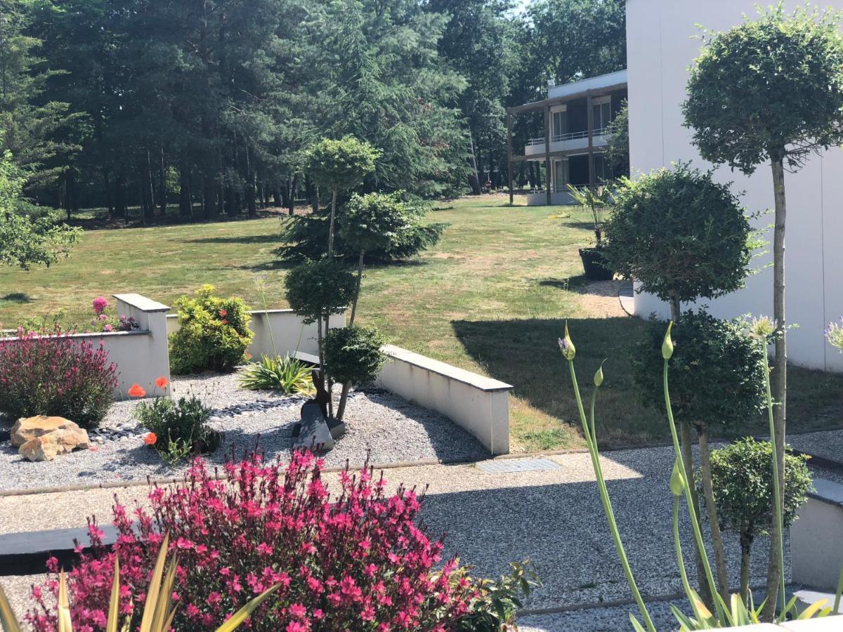 Logis Des Sittelles Hotel Montfort-le-Gesnois Kültér fotó