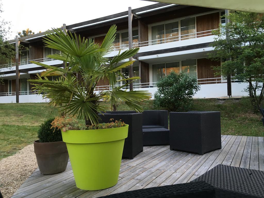 Logis Des Sittelles Hotel Montfort-le-Gesnois Kültér fotó